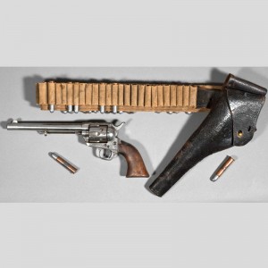 01 Colt Army pistol